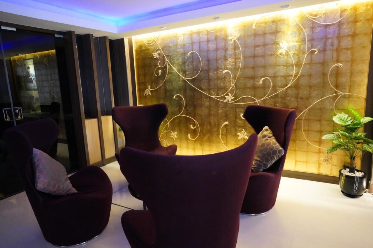 Icheck Inn Nana By Aspira Banguecoque Exterior foto